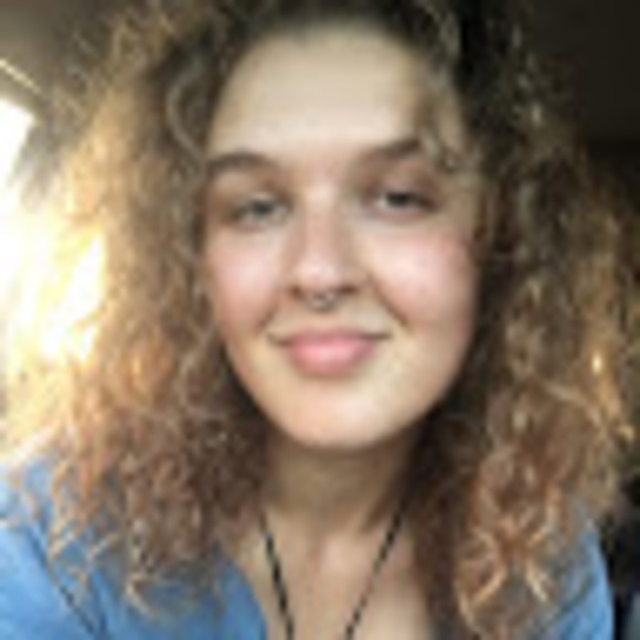 Meet your Posher, Julia - Picture 1 of 1